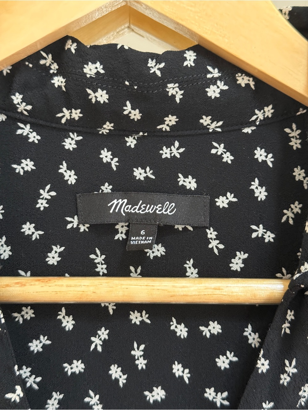 Madewell Button-Front Midi Shirtdress in Floral - Picture 7 of 8